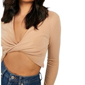 🥰2/$20 NWT Bershka Sz L Twist Front Ribbed Cropped Stretchy Top Light Brown